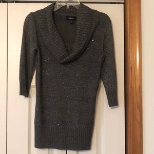 Cowl neck sweater, dark gray sequence